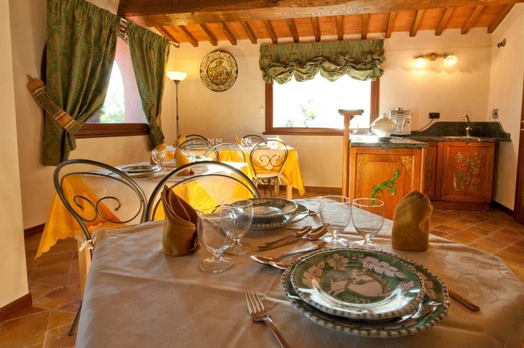 Podere Chiaromonte Palaia Ngoại thất bức ảnh